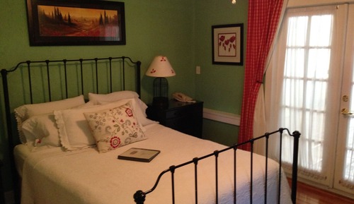 The Seagrape Room