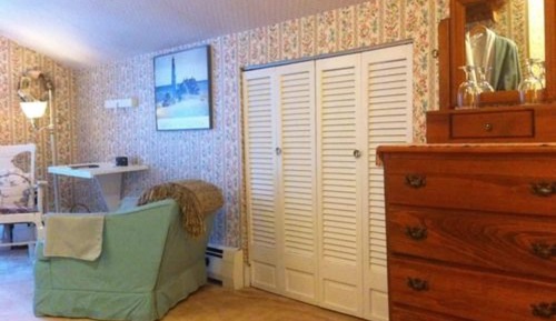 Bluebird Room
