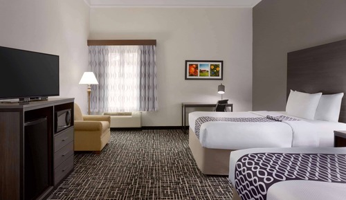 Room, 2 Queen Beds, Accessible, Non Smoking (Mobility/Hearing, Roll-In Shower)