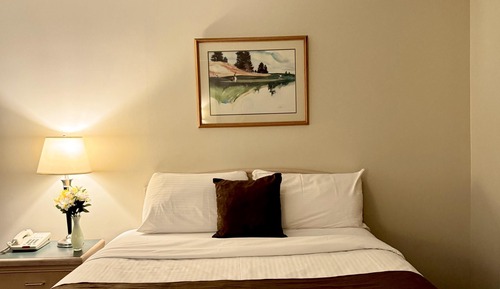 Standard Single Room, 1 Queen Bed