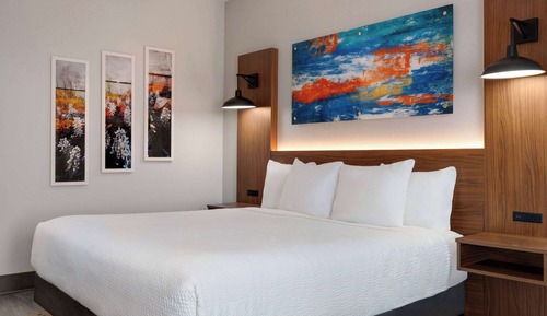 Room, 1 King Bed, Non Smoking, View (Various Views)