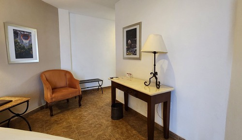 Deluxe Room, 1 Queen Bed