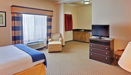 Standard Room, 1 King Bed (LEISURE)