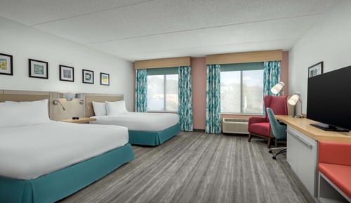 Room, 2 Queen Beds, Accessible (Mobility, Roll-in Shower)