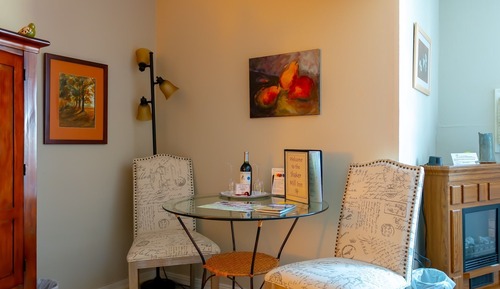 Standard Suite, Private Bathroom (Washington - No Pets)