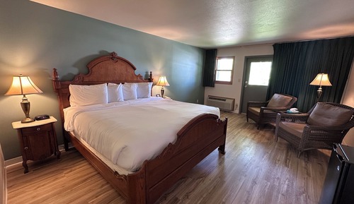 Deluxe Room, 1 King Bed