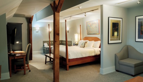 Loft Suite One King