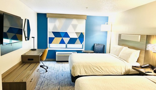 Room, 2 Queen Beds, Accessible (Communications/Mobility Accessible)