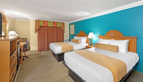 Standard Room, 2 Queen Beds, Non Smoking, Balcony