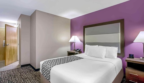 Deluxe Suite, 1 King Bed, Non Smoking