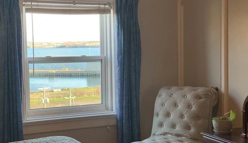 Standard Room, 1 King Bed, Harbor View