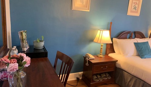 Standard Room, 1 Queen Bed (most with harbour view)