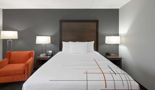 Room, 1 King Bed, Accessible, Non Smoking (Mobility)