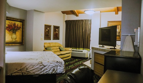 Executive Suite, 1 King Bed, Jetted Tub