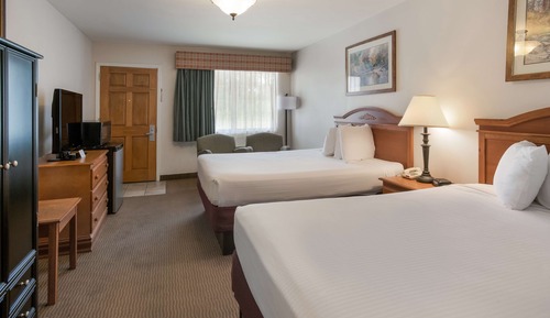 Standard Room, 2 Queen Beds, Accessible, Bathtub