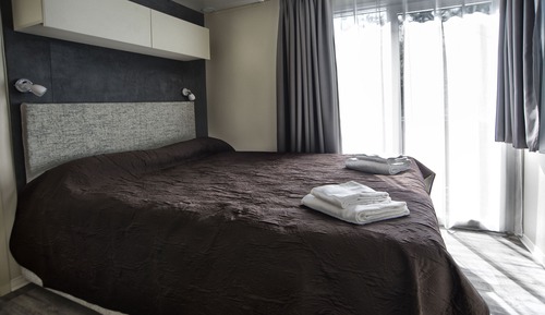 Deluxe Bungalow, 2 Bedrooms, Kitchenette (Family)