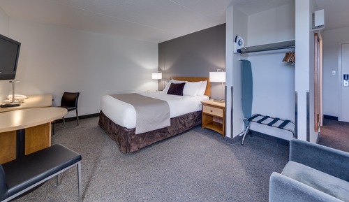 Standard Room, 1 King Bed