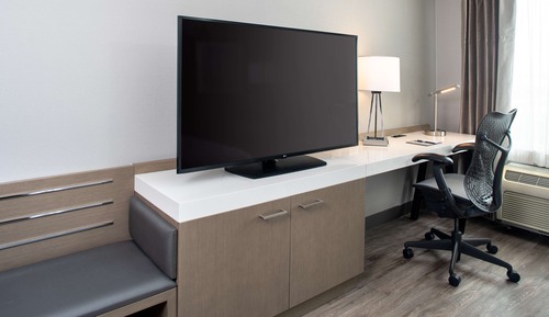 Suite, 1 King Bed