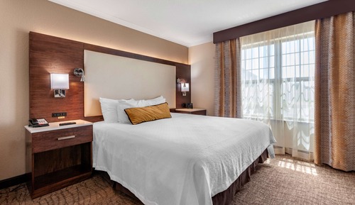 Suite, 1 King Bed, Accessible, Kitchenette (with Sofabed)