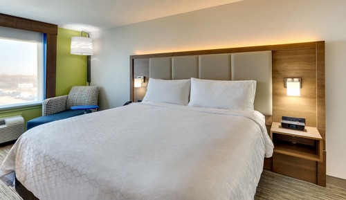 Standard Room, 1 King Bed