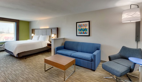 Standard Room, 1 King Bed, Accessible Bathtub (Communications)