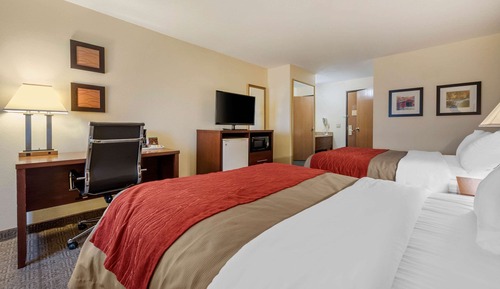 Standard Room, 2 Queen Beds, Non Smoking
