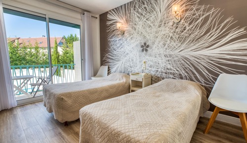 Standard Twin Room