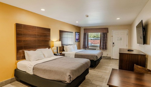 Standard Room, 2 Queen Beds, Non Smoking