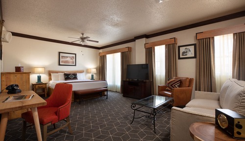 Presidential Suite, 1 King Bed with Sofa bed, Jetted Tub
