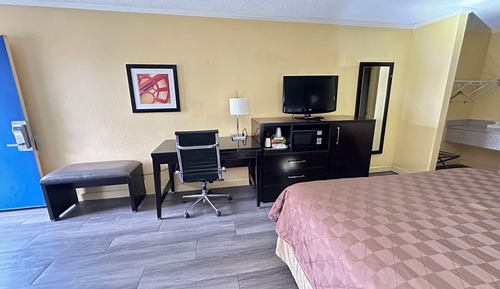 Room, 1 King Bed with Sofa bed, Accessible, Non Smoking