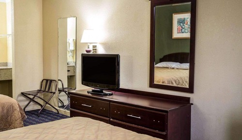 Standard Room, 2 Double Beds, Non Smoking