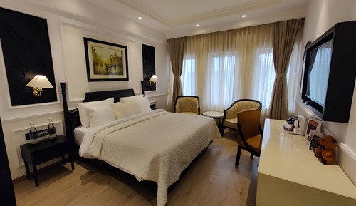 Club Room