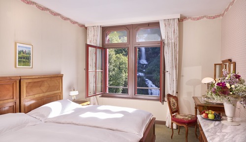 Classic double room with waterfall view