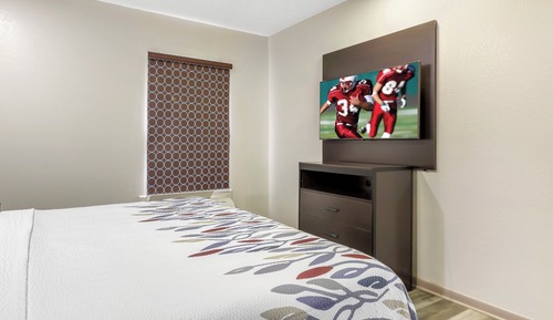 Suite, 1 King Bed, Smoking