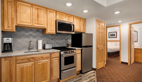 Superior Apartment, 2 Bedrooms, Kitchen, Mountain View