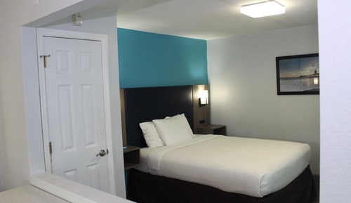 Suite, 2 Queen Beds, Non Smoking, City View (Partially Split)