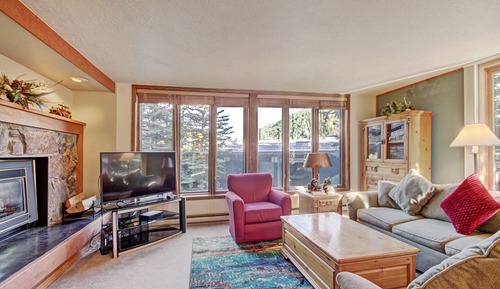 Condo, 2 Bedrooms