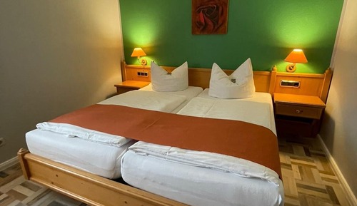 Classic Twin Room