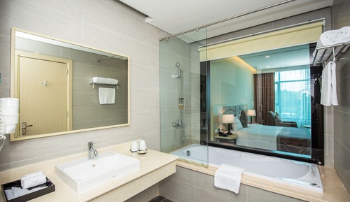 Deluxe King Room