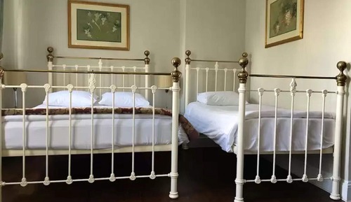 Triple Room, Multiple Beds