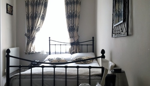Double Room, 1 Double Bed