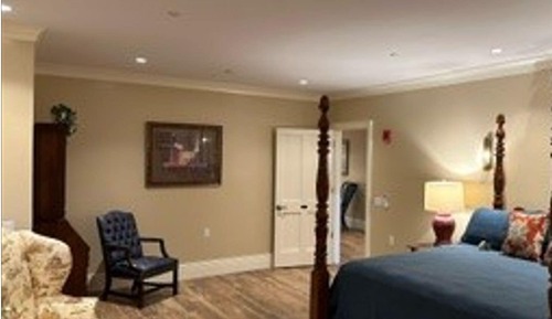Deluxe Room, 1 King Bed, Valley View