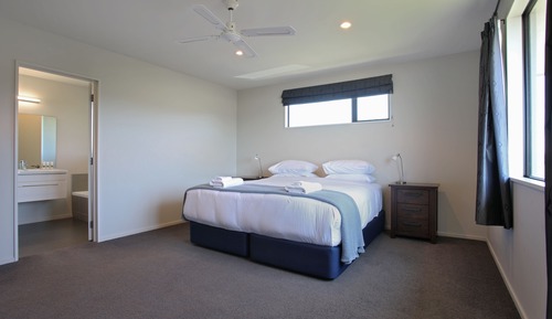 Studio 2, 1 Bedroom, Beach View