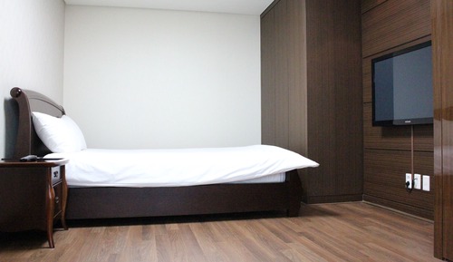Royal Room
