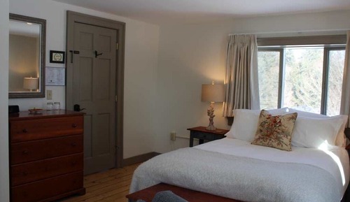 Superior Double Room, Ensuite, Mountain View (Birch Room)