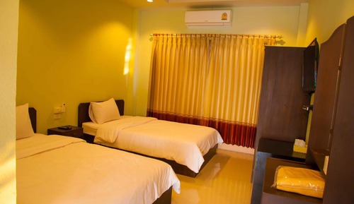 Standard Twin Room