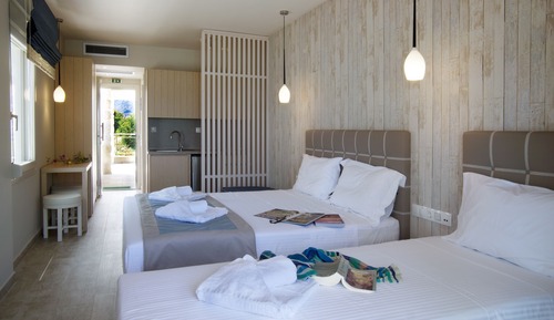 Luxury Triple Room, Sea View (3 Persons)