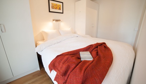 One-bedroom apartment with balcony