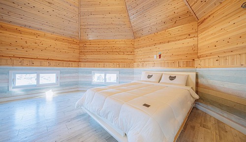 Double Room (Room 204)