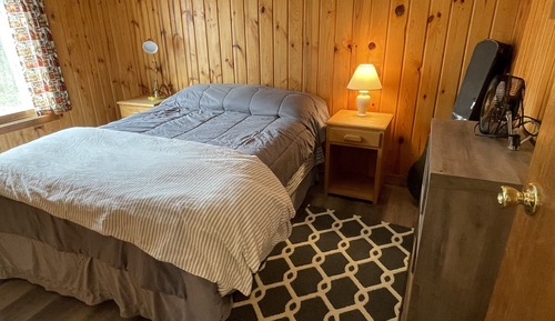 Comfort Cabin, 2 Double Beds, Non Smoking (Grandpa Jim's Cabin)